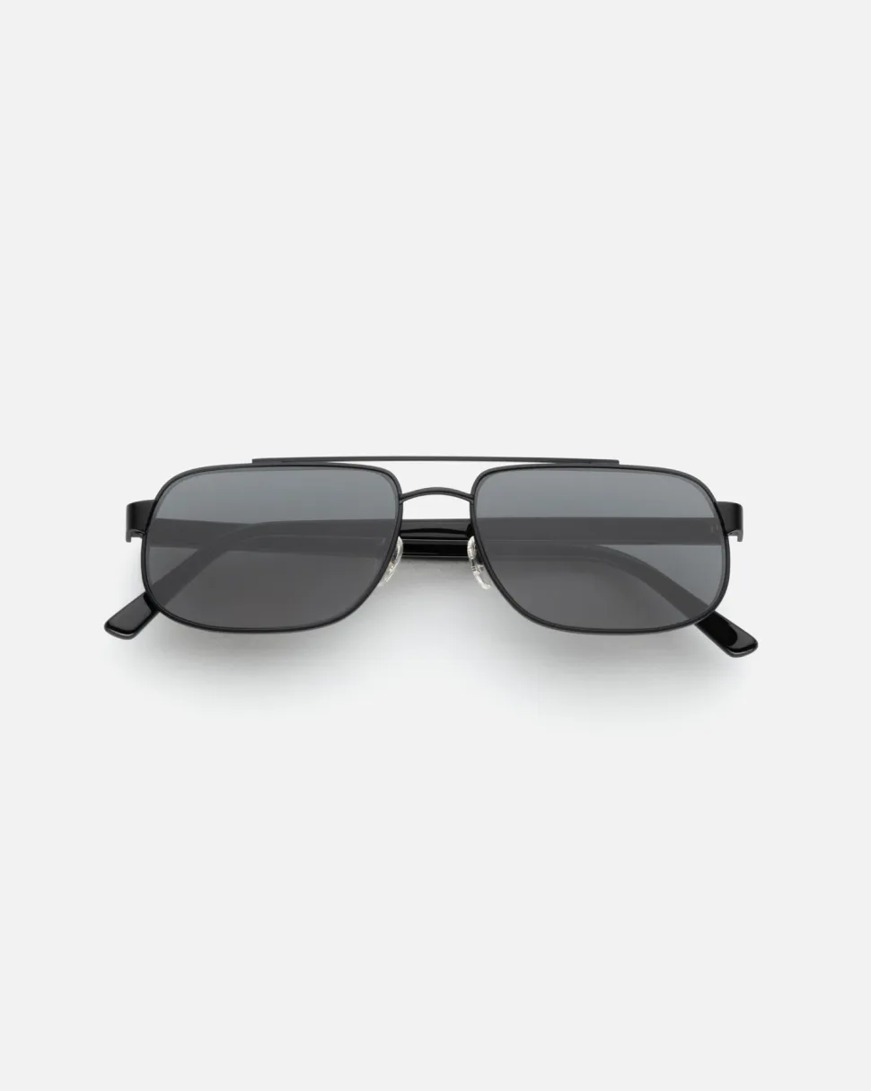 Lu Goldie 'Evangeline' Sunglasses - Black Best