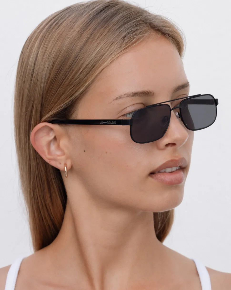 Lu Goldie 'Evangeline' Sunglasses - Black Best