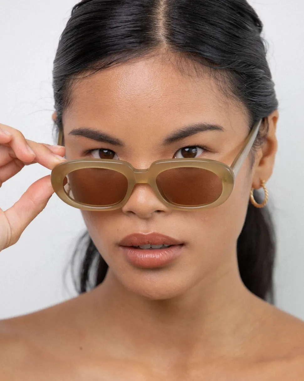 Velvet Canyon 'Riviera' Sunglasses - Olive Cheap